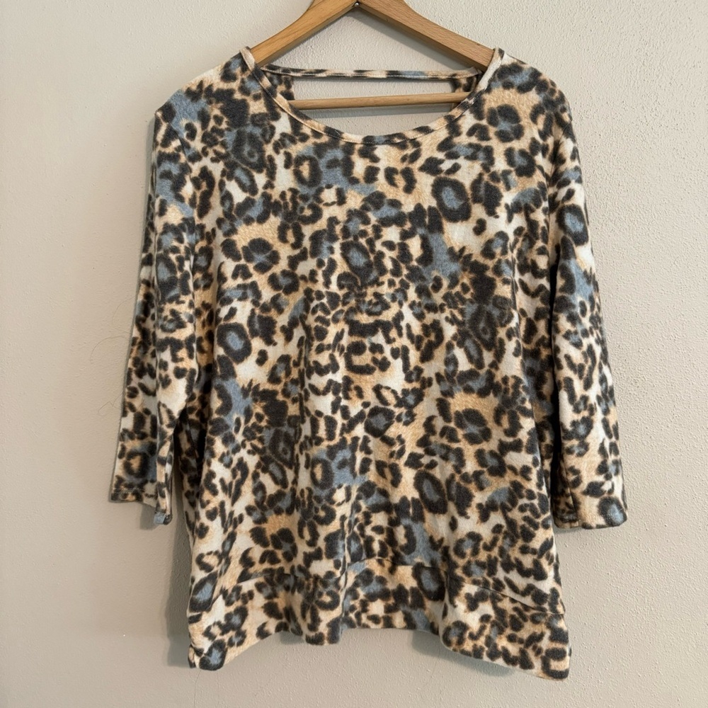 Cha‎ Cha Vente 3/4 Sleeve Crisscross Back Top Size M